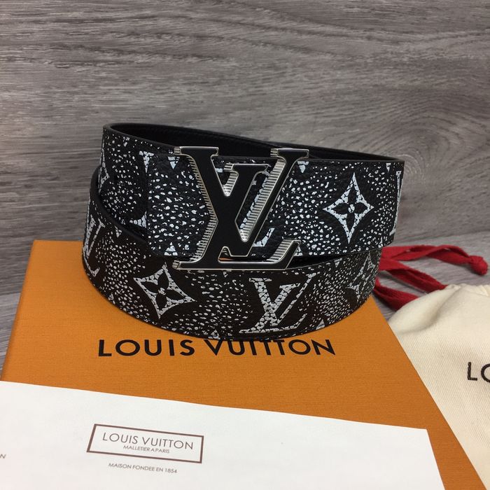 Louis Vuitton Belt 40MM LVB00073